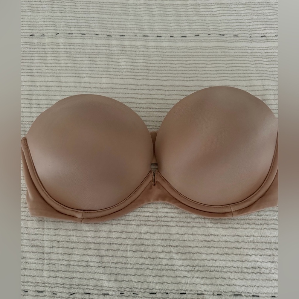 Victoria’s Secret Strapless Bra – 32D
